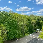 Rozbrat With Park View Apartmán *