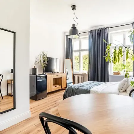 Rozbrat With Park View Apartment *