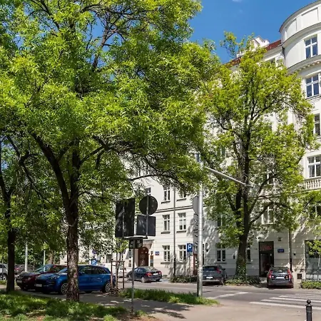 Apartment Rozbrat With Park View