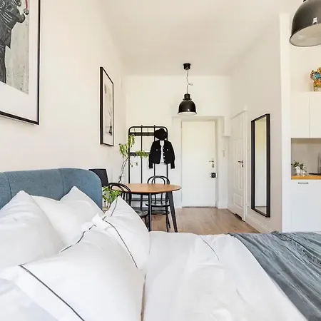 Rozbrat With Park View