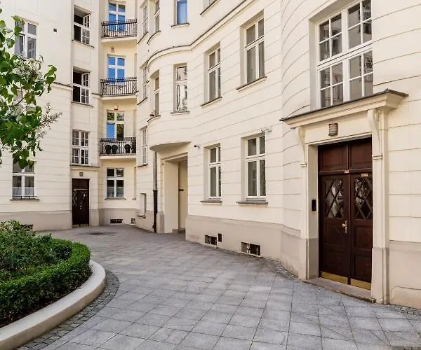 Apartment Rozbrat With Park View